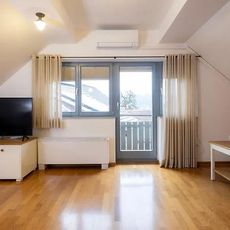 Apartmán Lakeside