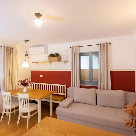 Apartmán Lakeside *