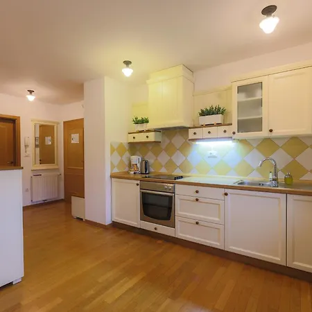 Apartmán Lakeside *